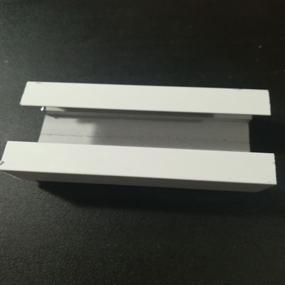 Карниз для вертикальных жалюзи (готовое изделие за 1 м.п.) Карниз для вертикальных жалюзи (готовое изделие за 1 м.п.)