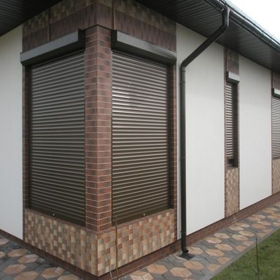 Установка электродвигателя рольставни Установка электродвигателя рольставни